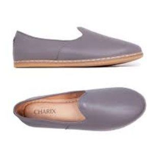 NWOT CHARIX Grey Leather Shoes - Unisex Women’s size 11 / Men's 9.5 /  EU  43